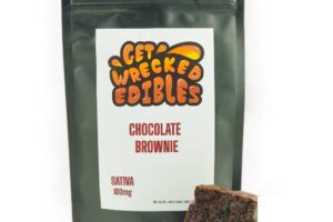 Get Wrecked Edibles – Chocolate Brownie 100mg THC (Sativa)