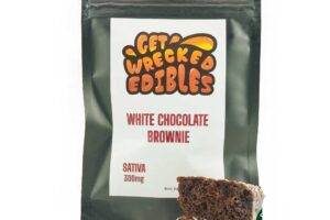 Get Wrecked Edibles – White Chocolate Brownie 300mg THC (Sativa)