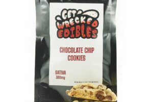 Get Wrecked Edibles – Chocolate Chip Cookies 300mg THC (Sativa)
