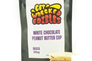 Get Wrecked Edibles – White Chocolate Peanut Butter Cup 300mg THC (Indica)